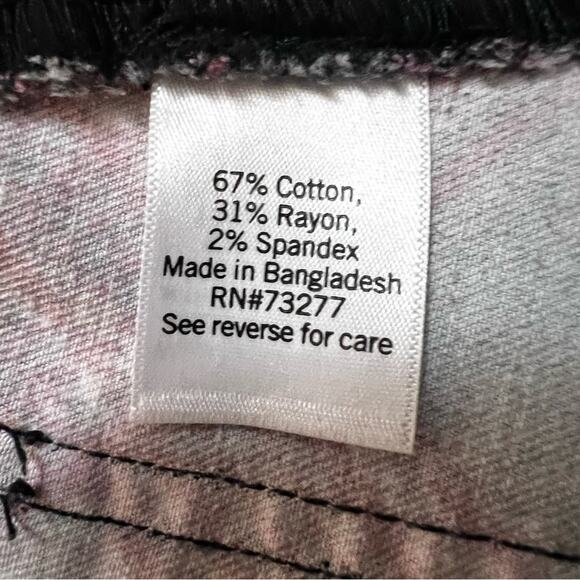 SO Black & Pink Plaid Zip-Front Mini Skirt – Size 17 (33W) - Picture 7 of 8